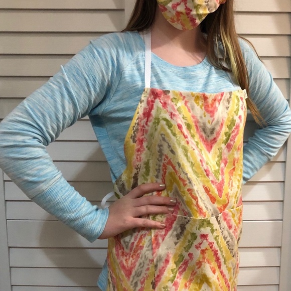Andys Aprons - not so basic!  “Spring Sunshine” - Picture 1 of 3